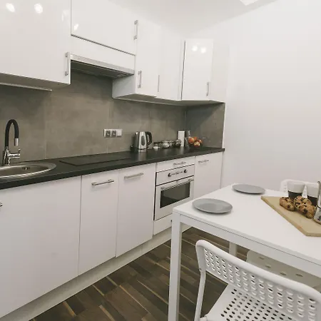 Concierge Royal Castle View דירה ורשה